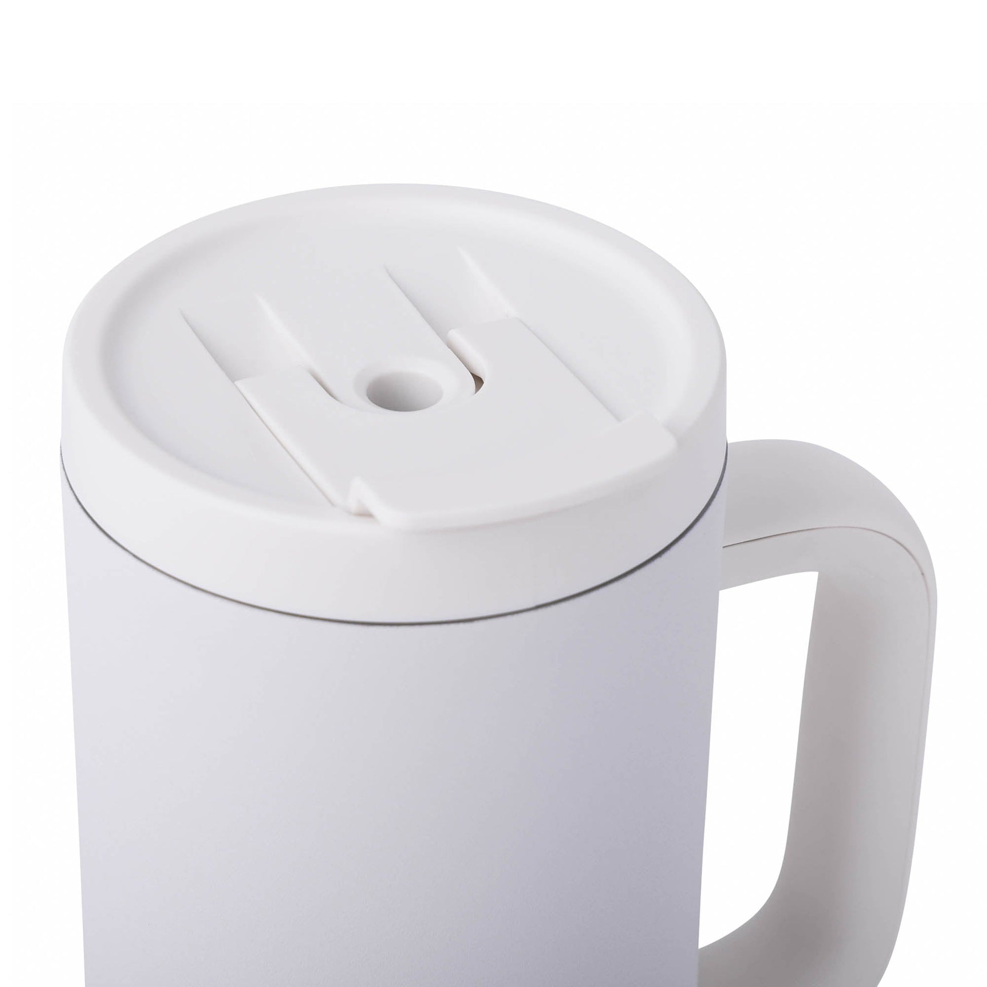 40-oz-leisure-tumbler-g9 CoreHome_MannaHydration_Whites_Raw-42.jpg